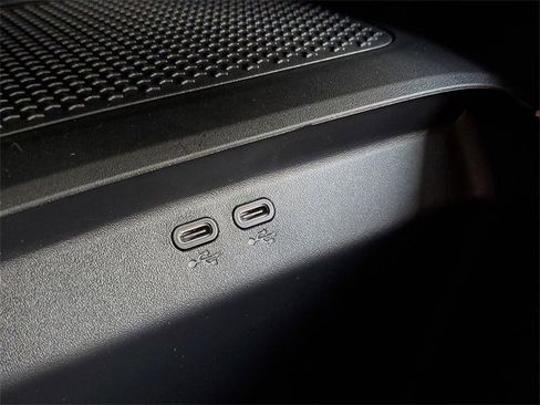 New 2025 Chevrolet Blazer EV RS image 30