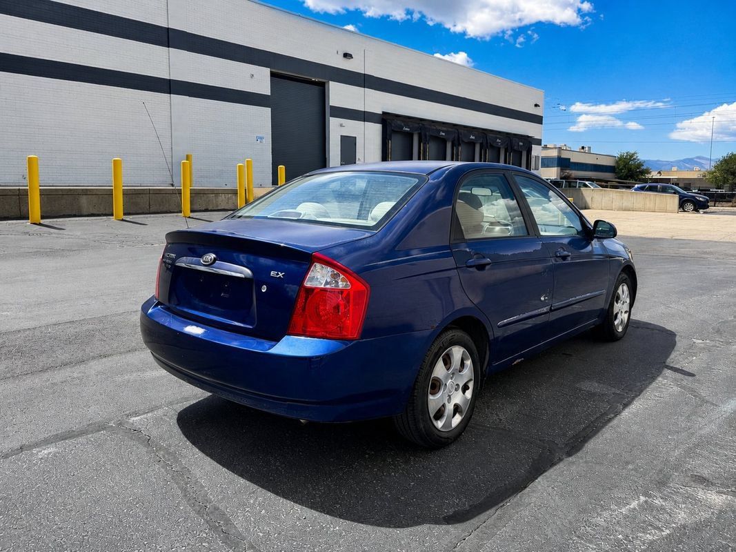 Used 2006 Kia Spectra EX FWD image 5