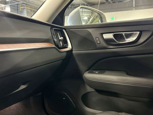 Certified 2025 Volvo V60 B5 Cross Country Plus image 20