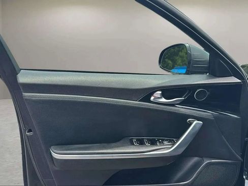 Used 2019 Kia Stinger image 11