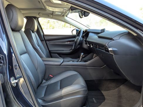 Used 2025 MAZDA MAZDA3 s image 27