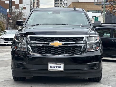 Used 2018 Chevrolet Suburban LT image 9