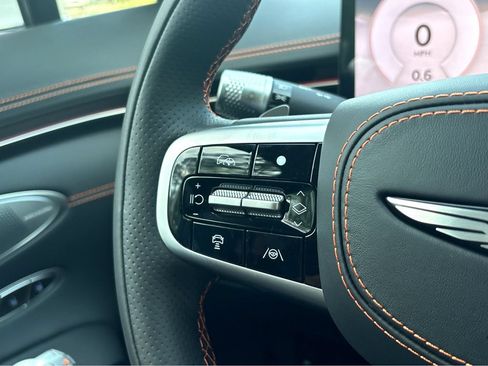 New 2026 Genesis GV70 2.5T Advanced AWD/4WD image 23