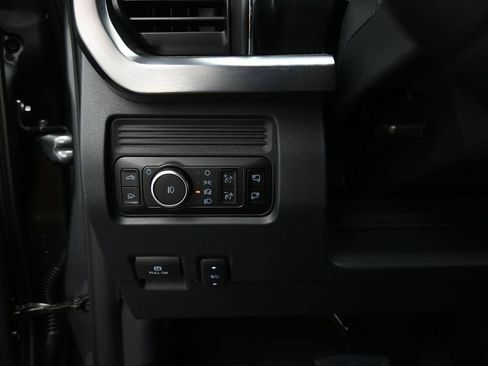 New 2026 Ford F250 Lariat w/ Black Appearance Package image 11