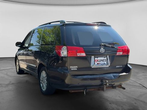 Used 2008 Toyota Sienna XLE FWD image 7