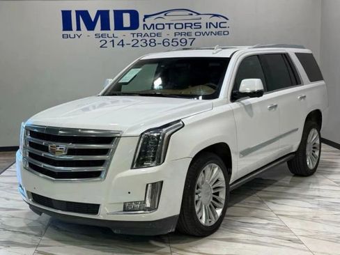 Used 2017 Cadillac Escalade Platinum image 1