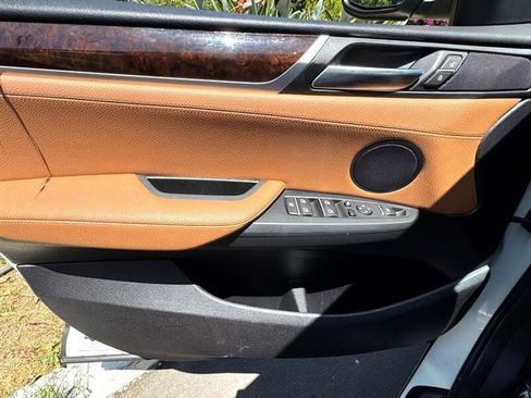 Used 2017 BMW X3 sDrive28i image 5