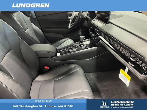 New 2026 Honda Accord EX-L image 9
