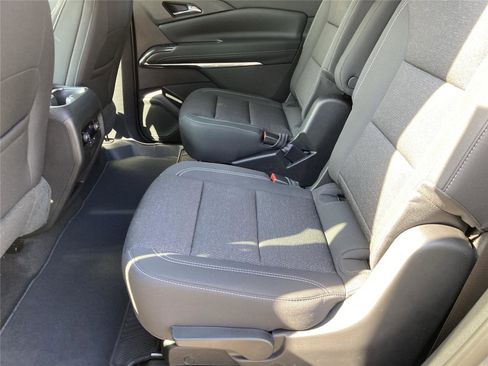 New 2026 Chevrolet Traverse LT image 19