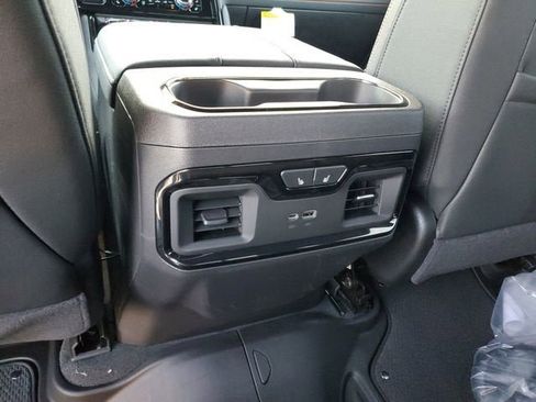 New 2026 GMC Sierra 1500 AT4 w/ AT4 Premium Package image 17