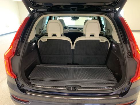 Used 2019 Volvo XC90 T6 Momentum w/ Advanced Package AWD/4WD image 8