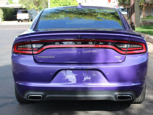 Used 2018 Dodge Charger R/T w/ Plus Group image 5