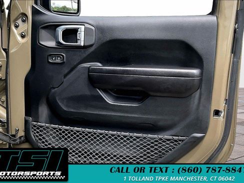 Used 2020 Jeep Gladiator Rubicon AWD/4WD image 23