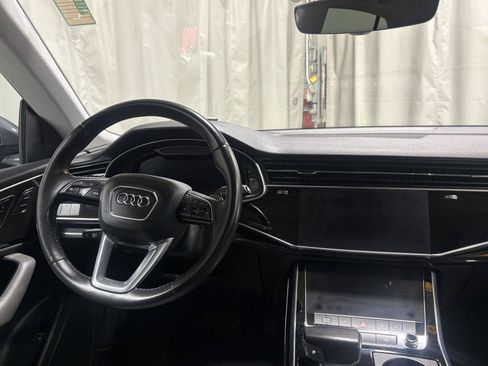 Used 2019 Audi Q8 Premium Plus AWD/4WD image 4