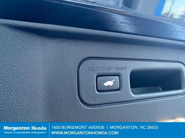 Used 2025 Honda Pilot Touring image 39