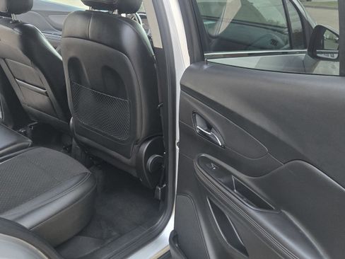 Used 2018 Buick Encore Preferred image 20