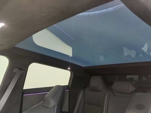 Used 2024 Tesla Cybertruck AWD Crew Cab image 86
