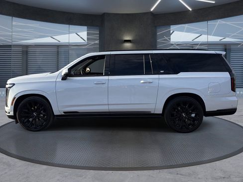 Certified 2026 Cadillac Escalade ESV Sport w/ LPO, ONYX Package AWD/4WD image 3
