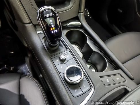 Certified 2023 Cadillac XT5 Sportv w/ LPO, Floor Liner Package AWD/4WD image 19
