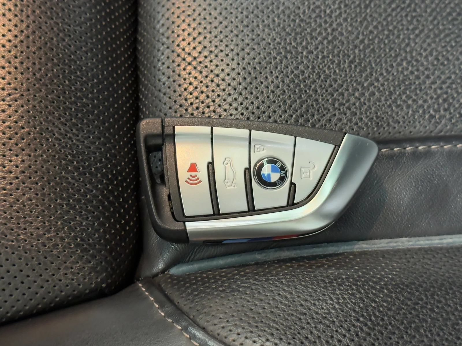 Used 2018 BMW M550i xDrive AWD/4WD image 21