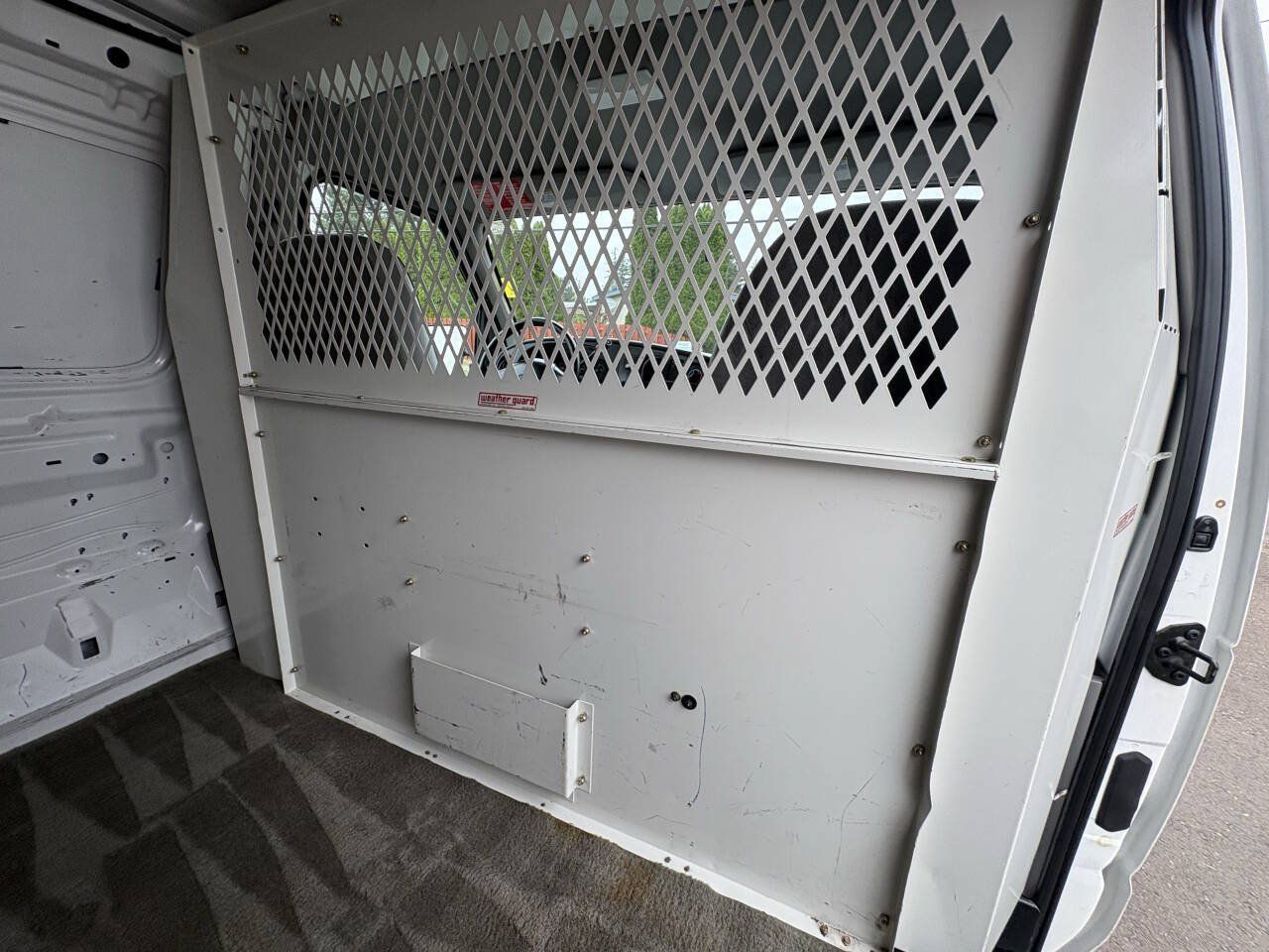 Used 1999 Ford E-150 and Econoline 150 RWD image 18