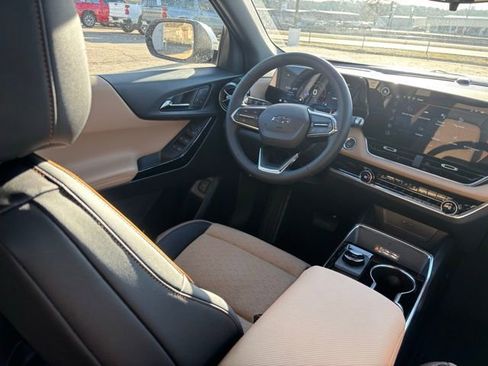 New 2026 Chevrolet Equinox ACTIV w/ Convenience Package III FWD image 21