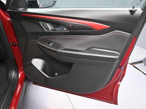 Used 2024 Chevrolet TrailBlazer RS w/ Driver Confidence Package image 35