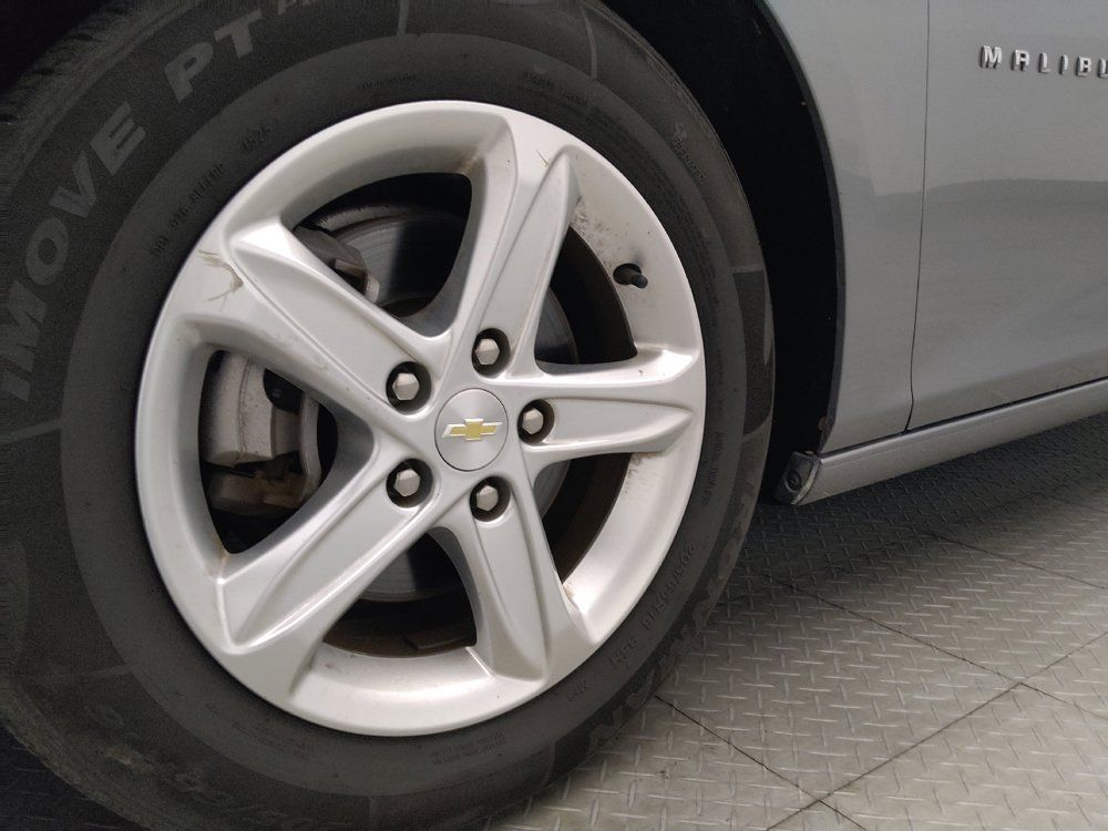 Used 2023 Chevrolet Malibu LS FWD image 31