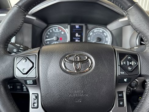 Certified 2021 Toyota Tacoma TRD Off-Road w/ Technology Package AWD/4WD image 21