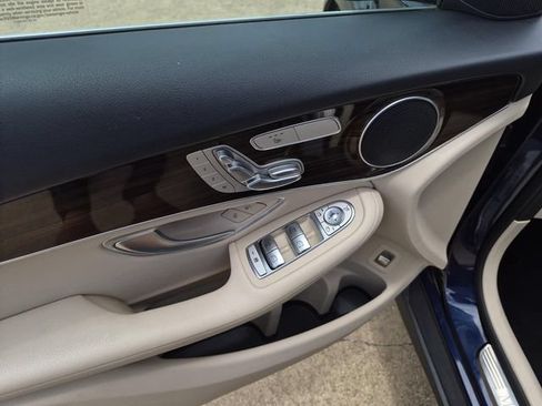 Used 2022 Mercedes-Benz GLC 300 image 20