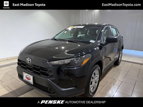 Certified 2026 Toyota Corolla Cross L AWD/4WD image 1