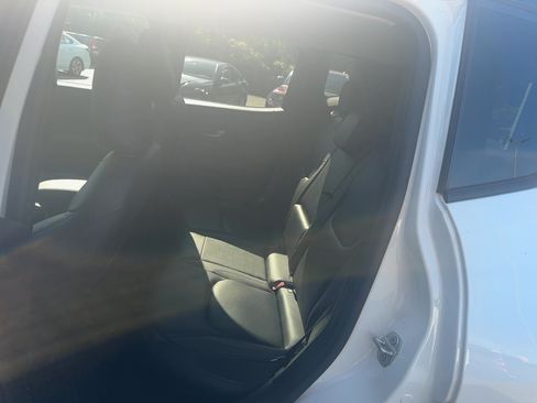 Used 2022 Jeep Renegade Limited AWD/4WD image 10