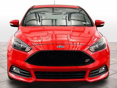 Used 2015 Ford Focus ST w/ Equipment Group 402A FWD image 3