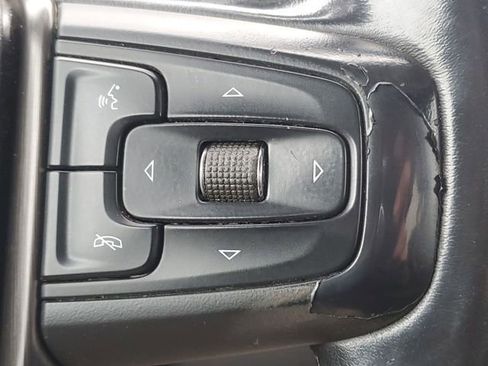 Used 2021 GMC Sierra 1500 AT4 w/ Off-Road Performance Package image 13