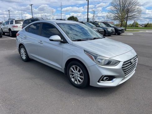 Used 2019 Hyundai Accent SEL FWD image 3