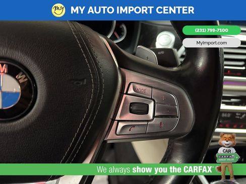 Used 2018 BMW 750i xDrive image 18