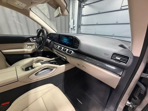 Used 2020 Mercedes-Benz GLS 450 4MATIC image 34