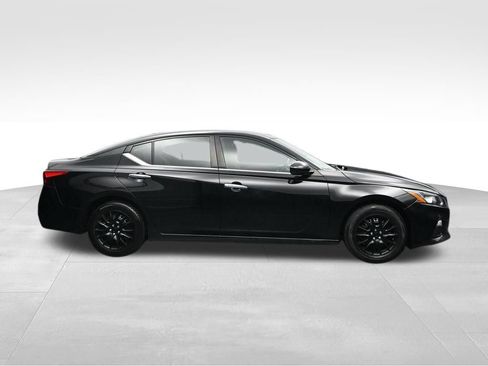 Used 2020 Nissan Altima 2.5 S FWD image 6