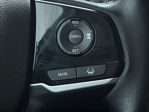 Used 2018 Honda Odyssey EX-L image 24