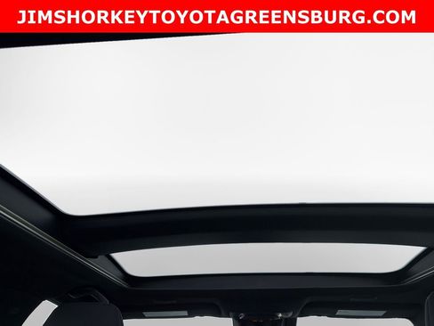 Used 2024 Toyota Crown Platinum image 22