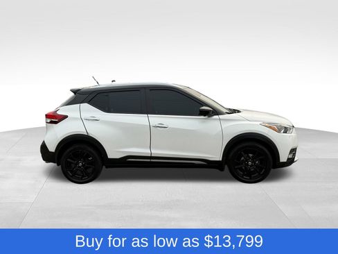 Used 2020 Nissan Kicks SR w/ Exterior Package FWD image 8