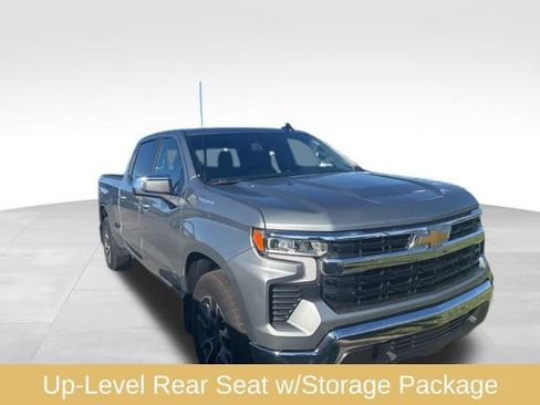 Used 2025 Chevrolet Silverado 1500 LT w/ Leather Package image 9