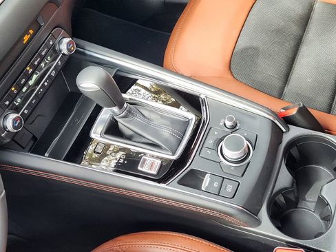 Used 2025 MAZDA CX-5 Carbon Edition image 19