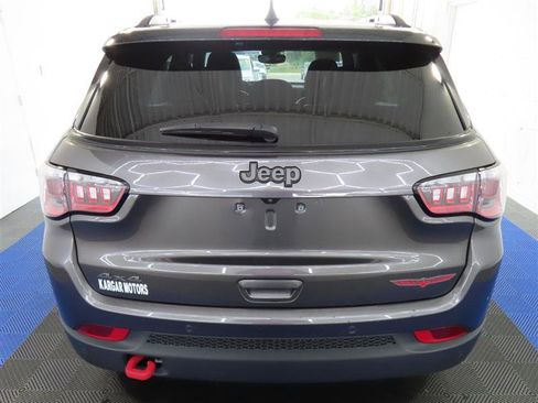 Used 2024 Jeep Compass Trailhawk AWD/4WD image 5