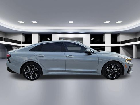 Certified 2025 Kia K5 GT-Line image 7