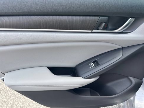 Used 2020 Honda Accord EX-L image 12