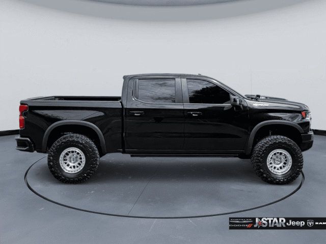 Used 2022 Chevrolet Silverado 1500 ZR2 w/ Technology Package AWD/4WD image 4