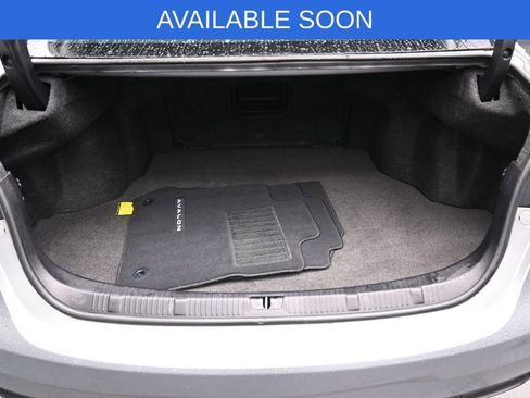 Used 2017 Toyota Avalon Touring w/ Carpet Mat Package FWD image 34