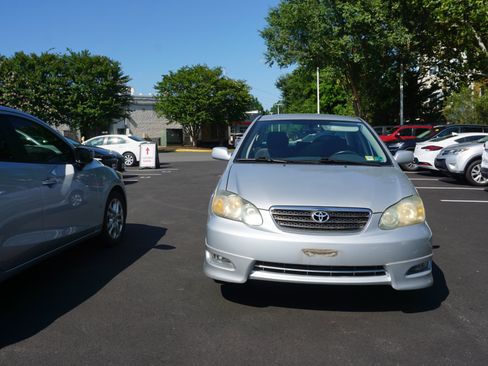 Used 2006 Toyota Corolla S FWD image 2