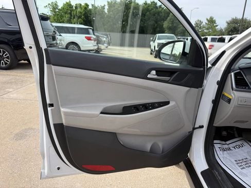 Used 2018 Hyundai Tucson Value FWD image 8